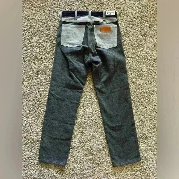 Wrangler Peter Max Special Edition Retro Jeans - Picture 2 of 8